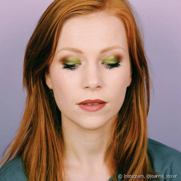 A sombra verde fica bem em todos os tons de pele e além disso, super combina com o verão (Foto: Instagram @joanna_storer)